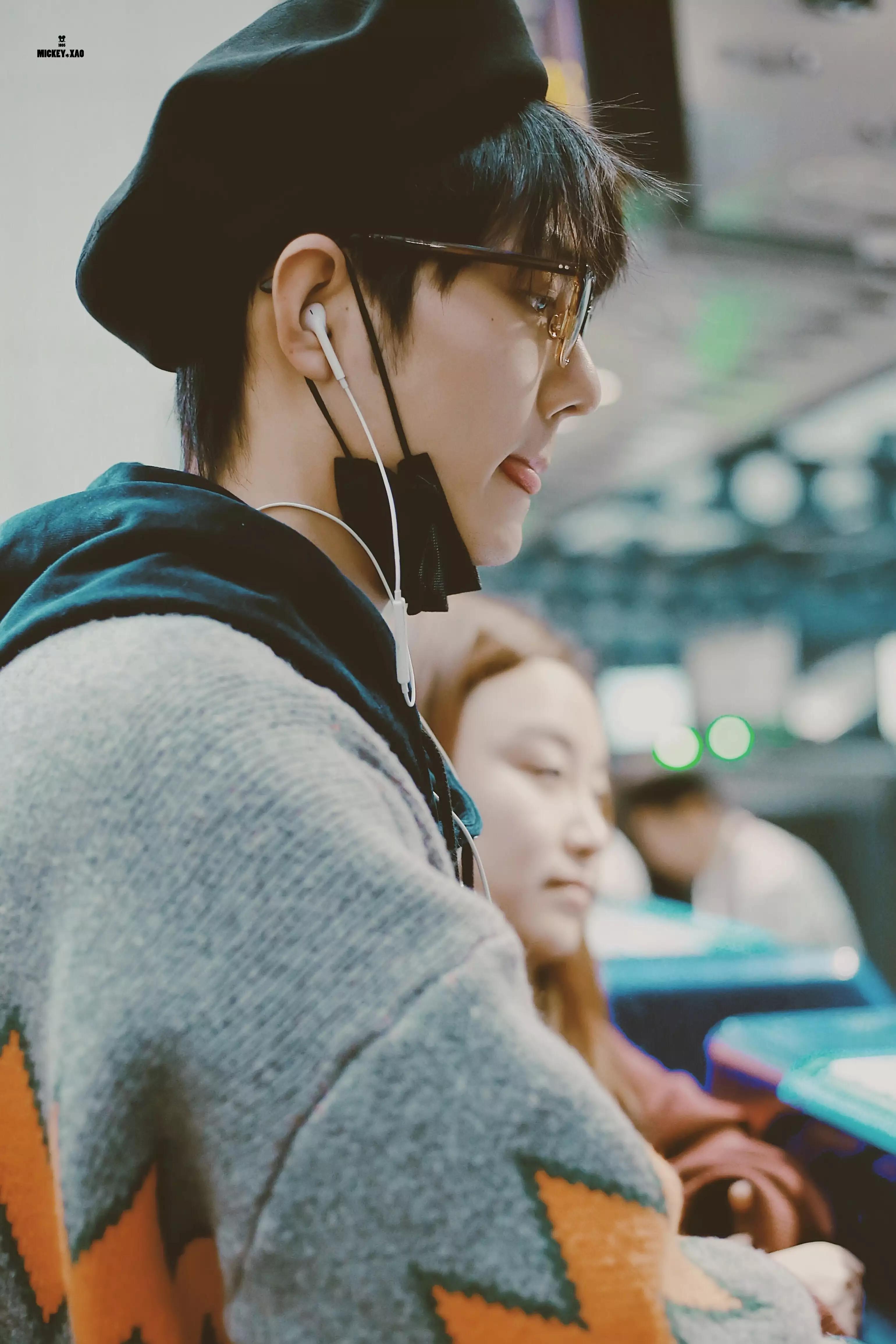 reaction肖战舞台考古,肖战x玖少年团考古完整视频