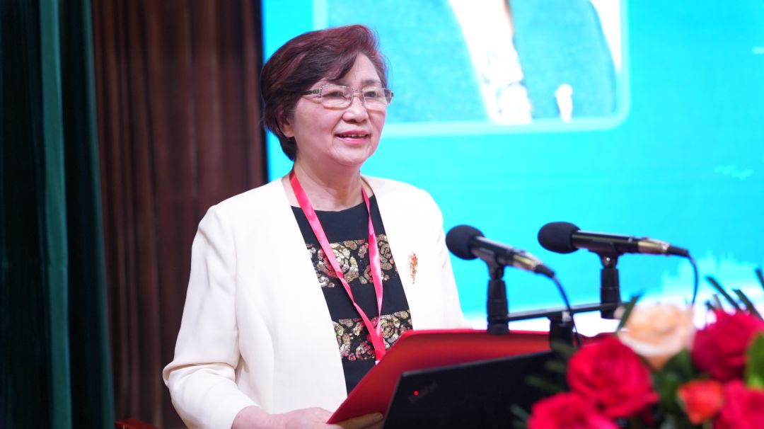 院士聚集一起,院士齐聚数字经济