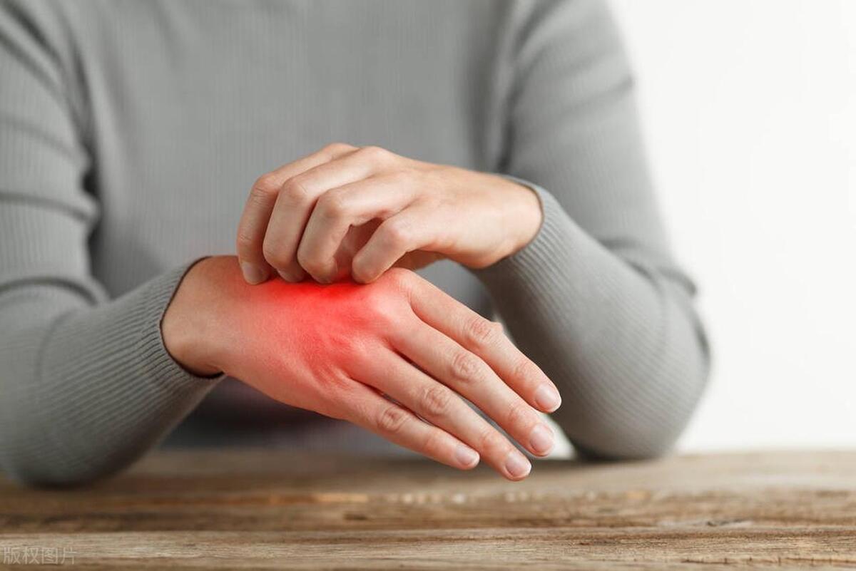 肝脏出现哪种问题屁会多,肝脏出现臭味还能好吗