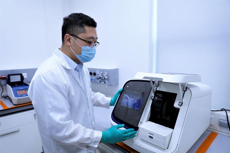 为什么黄种人和白种人可以生育，没有生殖隔离？人类真有物种么？