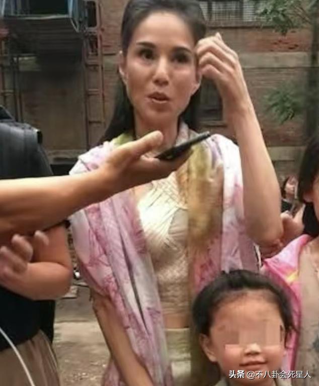 瘦脱相式衰老的7位女明星,瘦脱相的女孩子