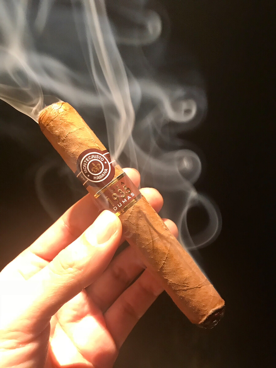 雪茄最贵价值多少一根,雪茄为什么那么贵还难抽