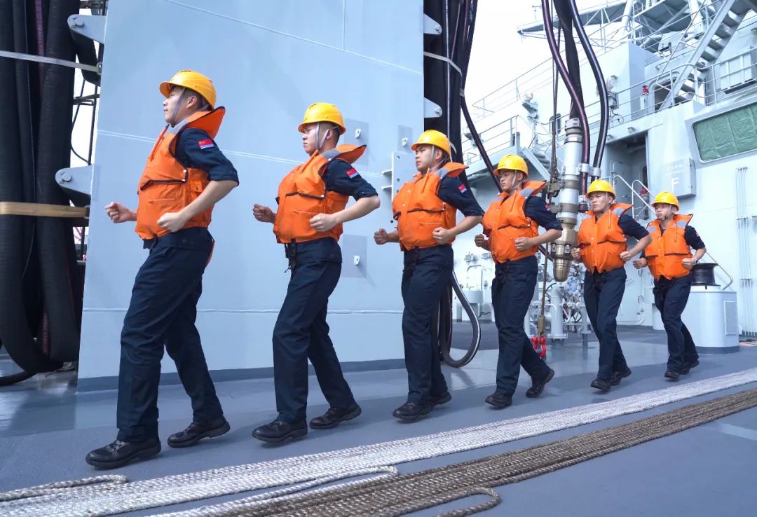 21式军装作训服,21式军装配发顺序