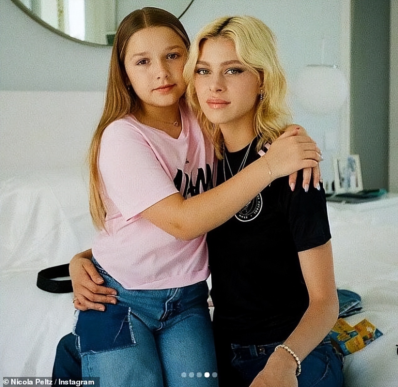 贝嫂承认与儿媳冷战不和,贝嫂跟婆婆闹翻事件视频