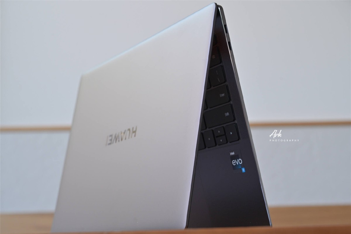 华为matebookxpro2024深度测评,华为超薄笔记本matebookxpro拆机