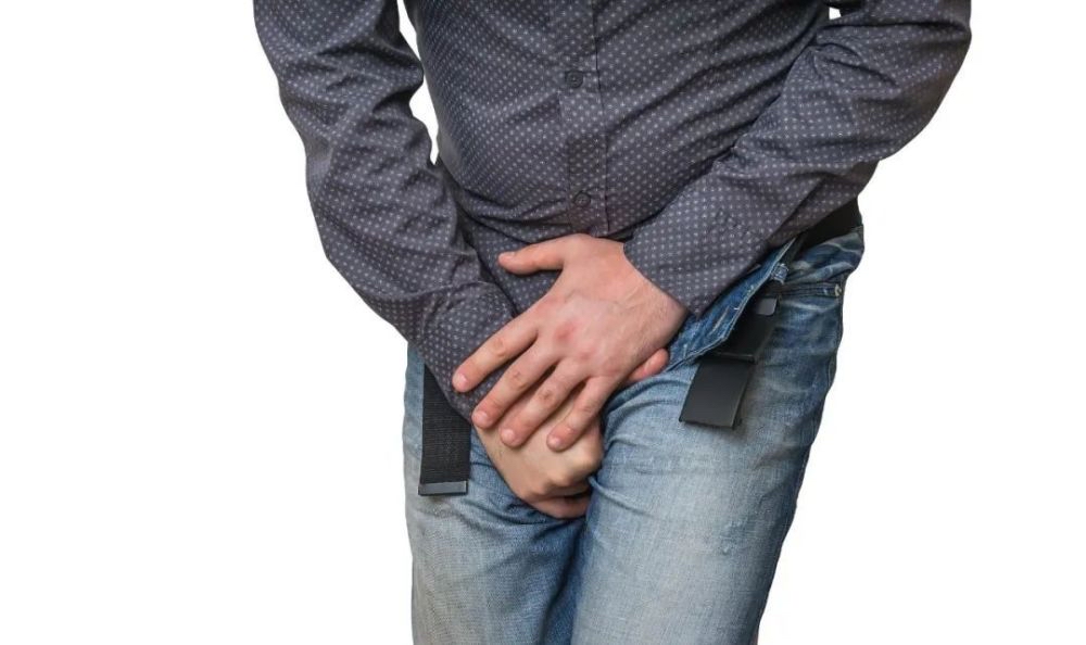 女性小便后，为什么要用纸巾擦?男人的“抖一抖”是怎么回事？