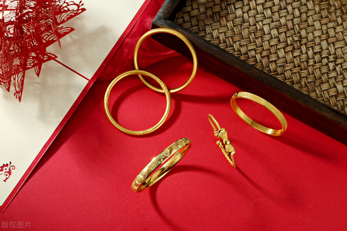 2022年黄金首饰什么时候会最便宜 (乌鲁木齐哪里买黄金首饰最便宜)