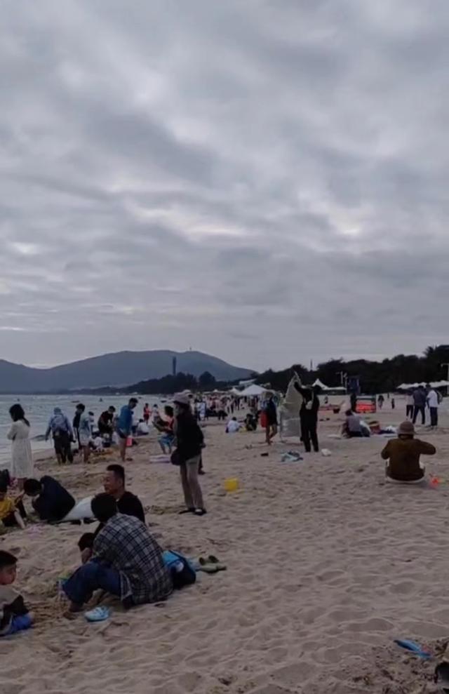 春节来三亚,他们后悔了:除夕在堵车中度过,菜市场买海鲜被要430元加工费