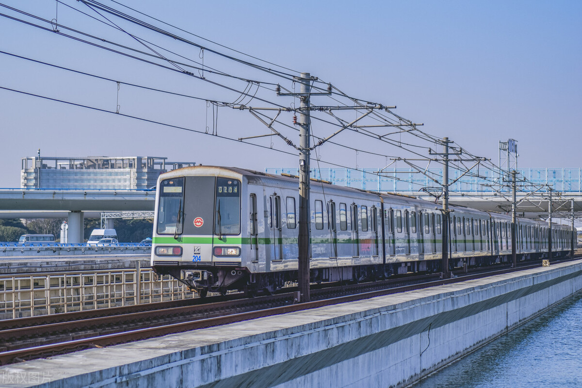 上海地铁目前全线网均已恢复运营,上海地铁明起这些站点将恢复运营