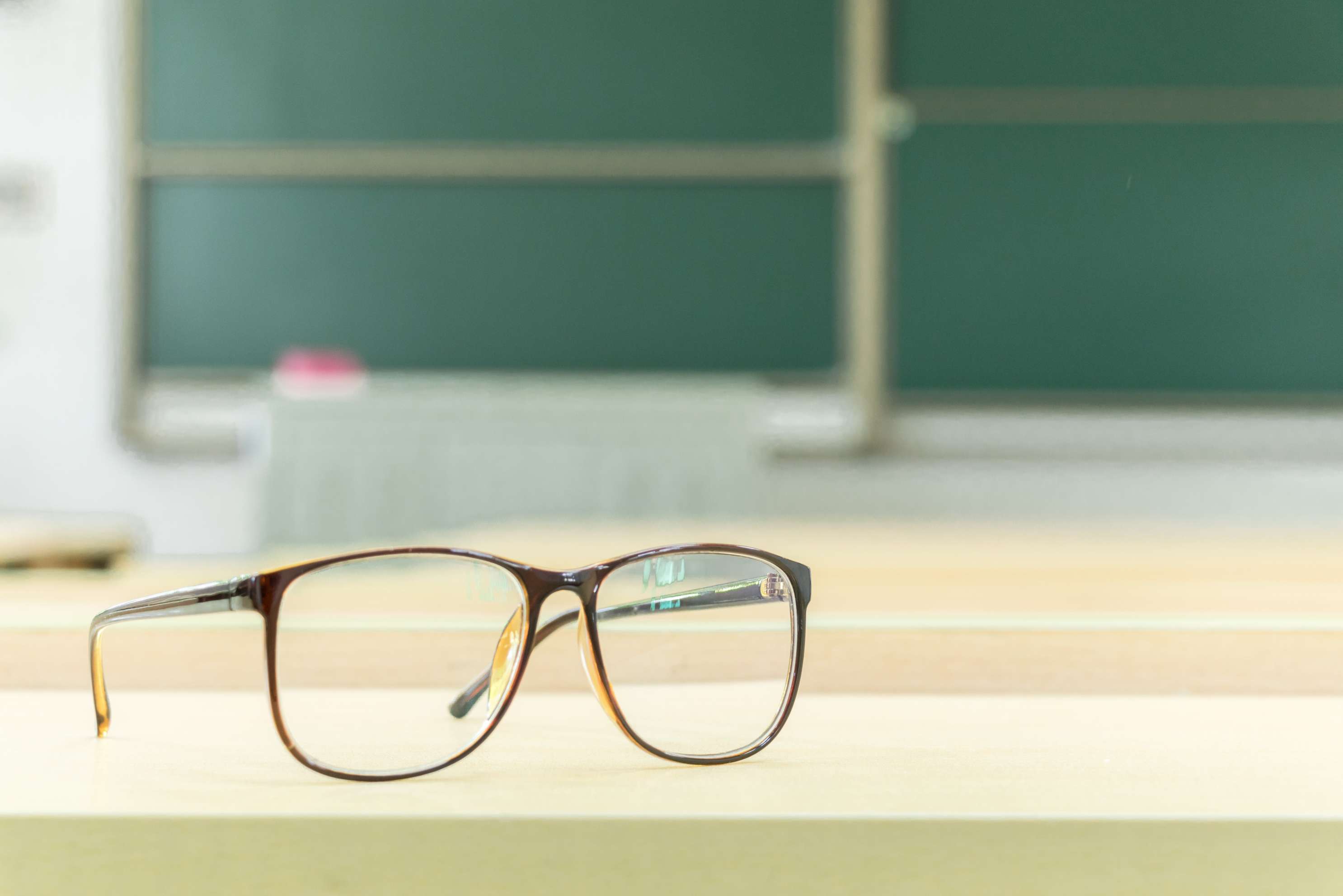 高考体检视力不合格什么标准,考公体检视力不合格怎么办