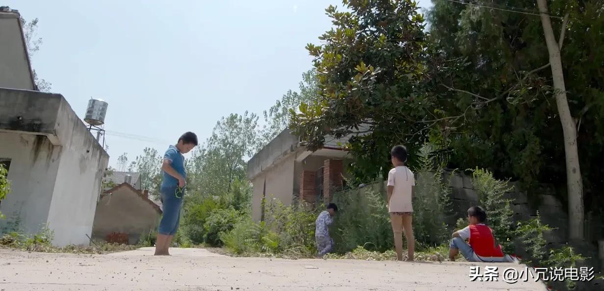 怀旧小电影《留夏》，小时候真敢，被锤的代价给特定女生弄礼物