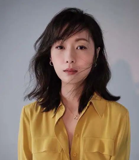 被造黄谣20年,51岁的她“官宣结婚”打脸全网:别来评价姐的人生