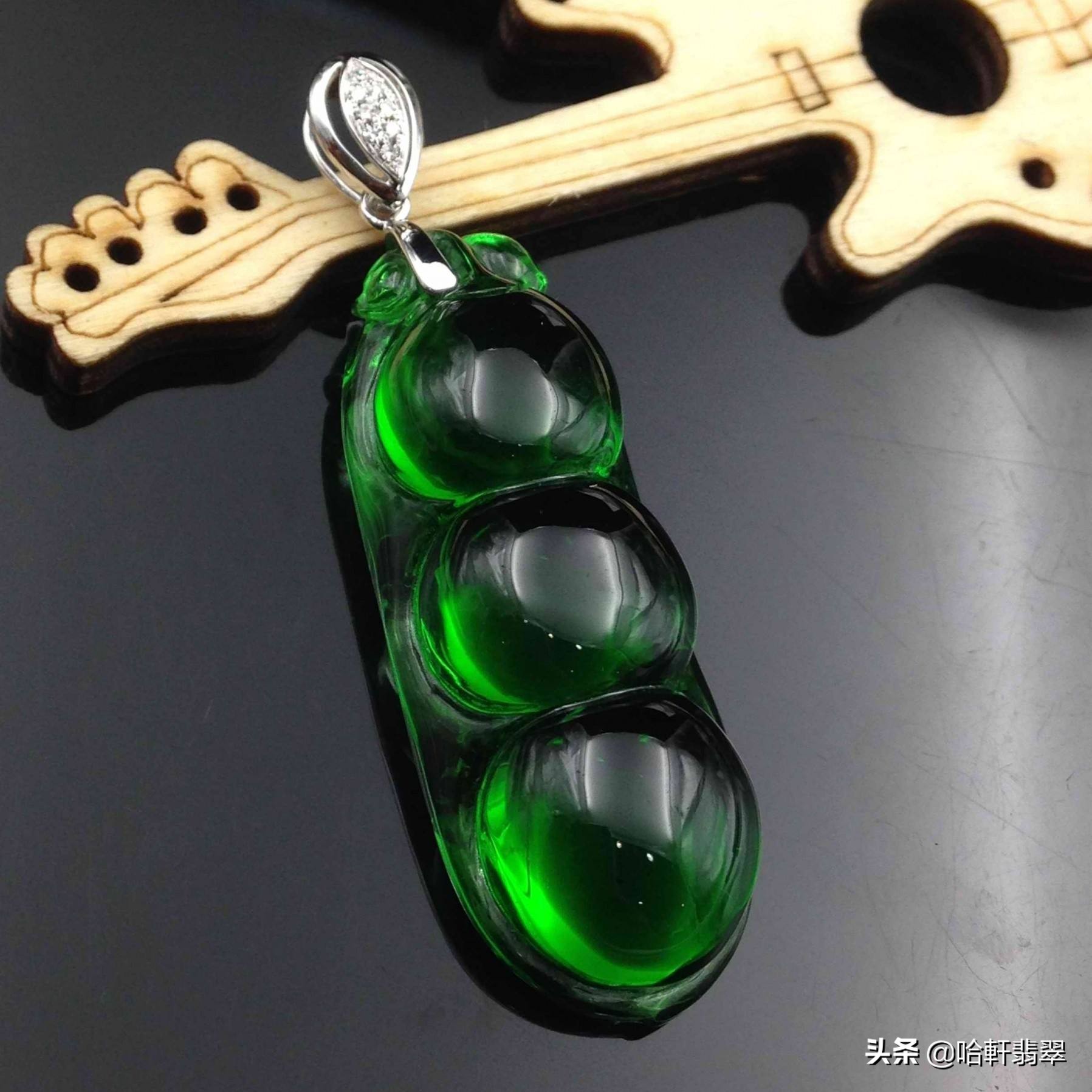 酷似啤酒瓶底的「冰翠」，为何能屡屡冒充高档冰种翡翠？
