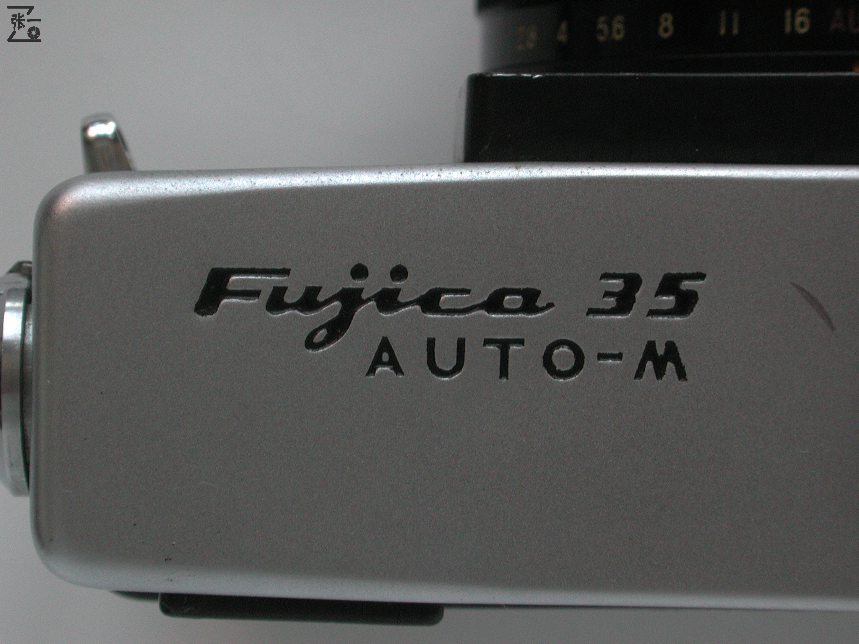 倒片旋钮在机身侧面的日本Fujica35Auto-M旁轴相机!1962年问世