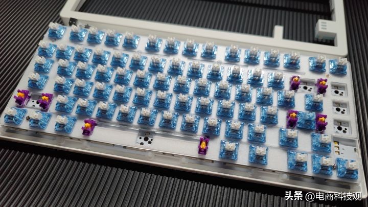 达尔优a81三模全透,达尔优a81单模和三模怎么选