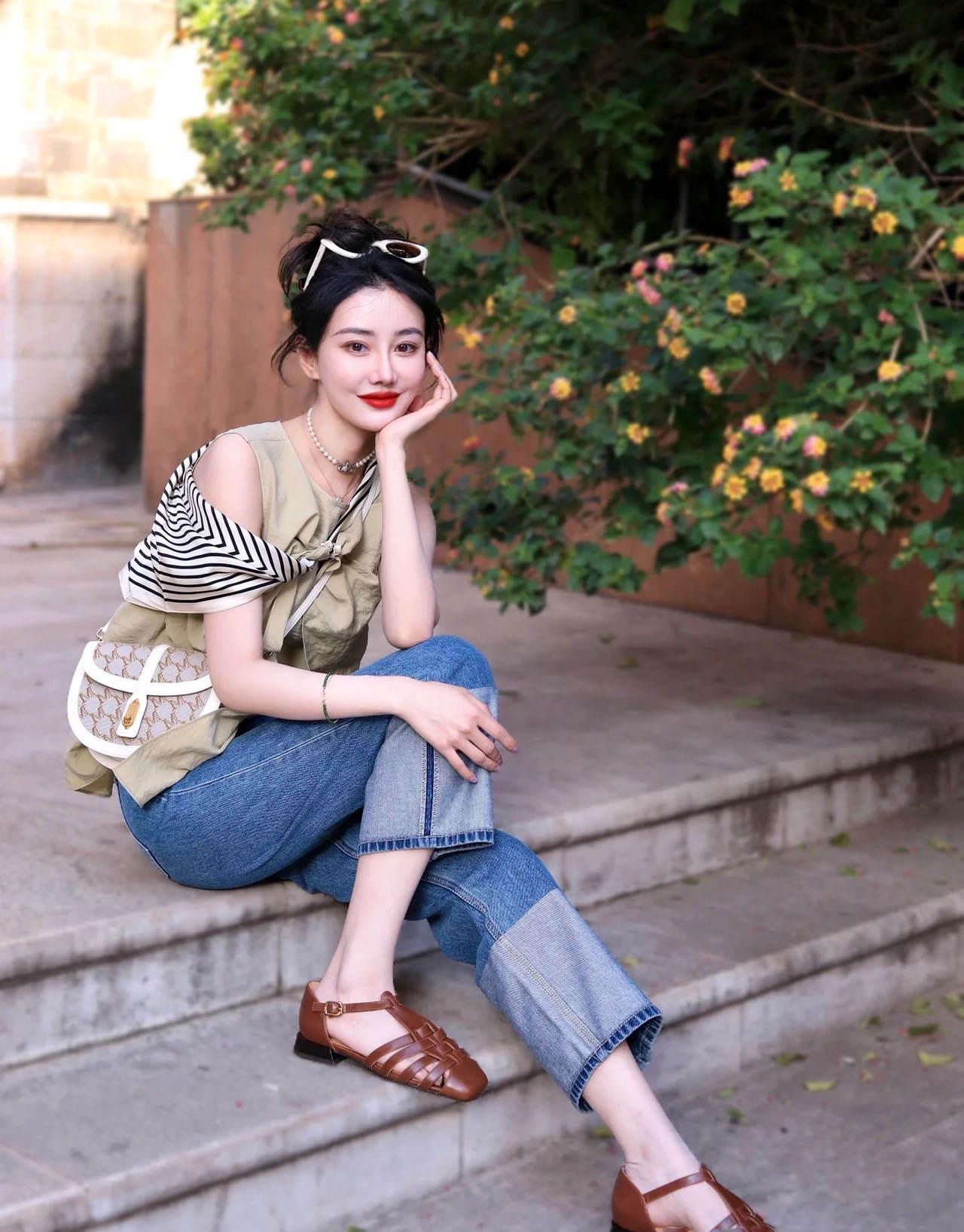 特别丑的凉鞋,特别丑的厚底凉鞋女