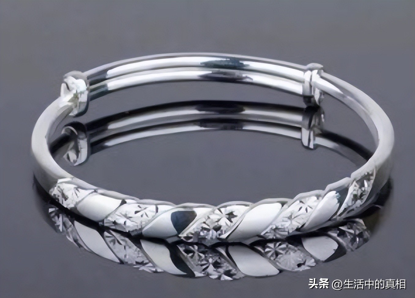 银饰不贵还有假的,银饰很便宜但是不让试戴