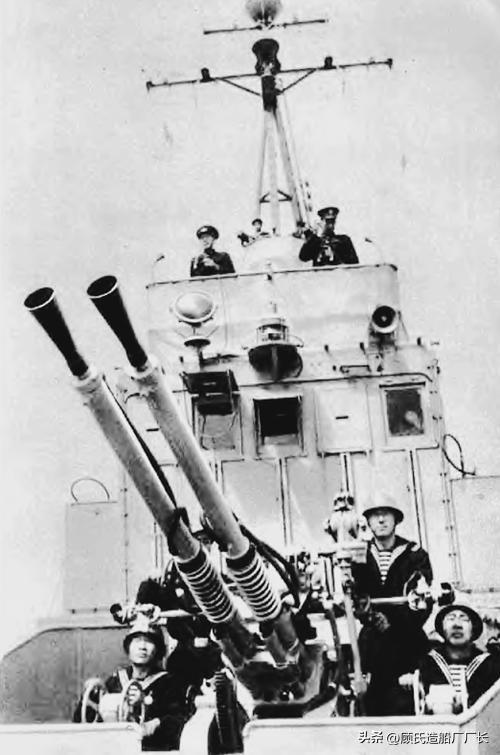 广州号护卫舰简介,把废弃的军舰改成私人游艇全过程