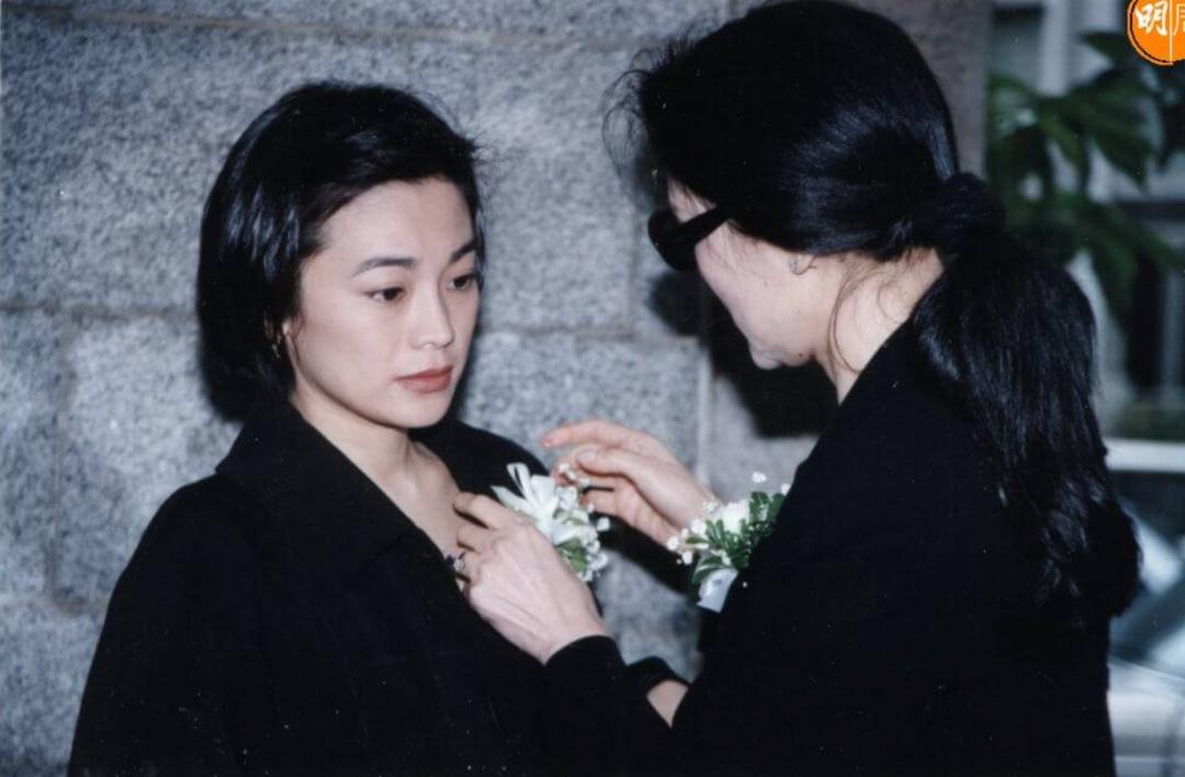 王馨平的爸爸是谁,王馨平的父亲个人简介