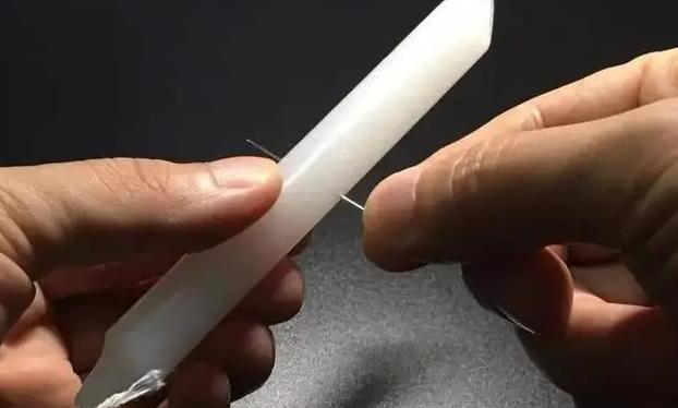 木门开的时候老是吱吱响怎么办,木门开关门声音很吵怎么缓解