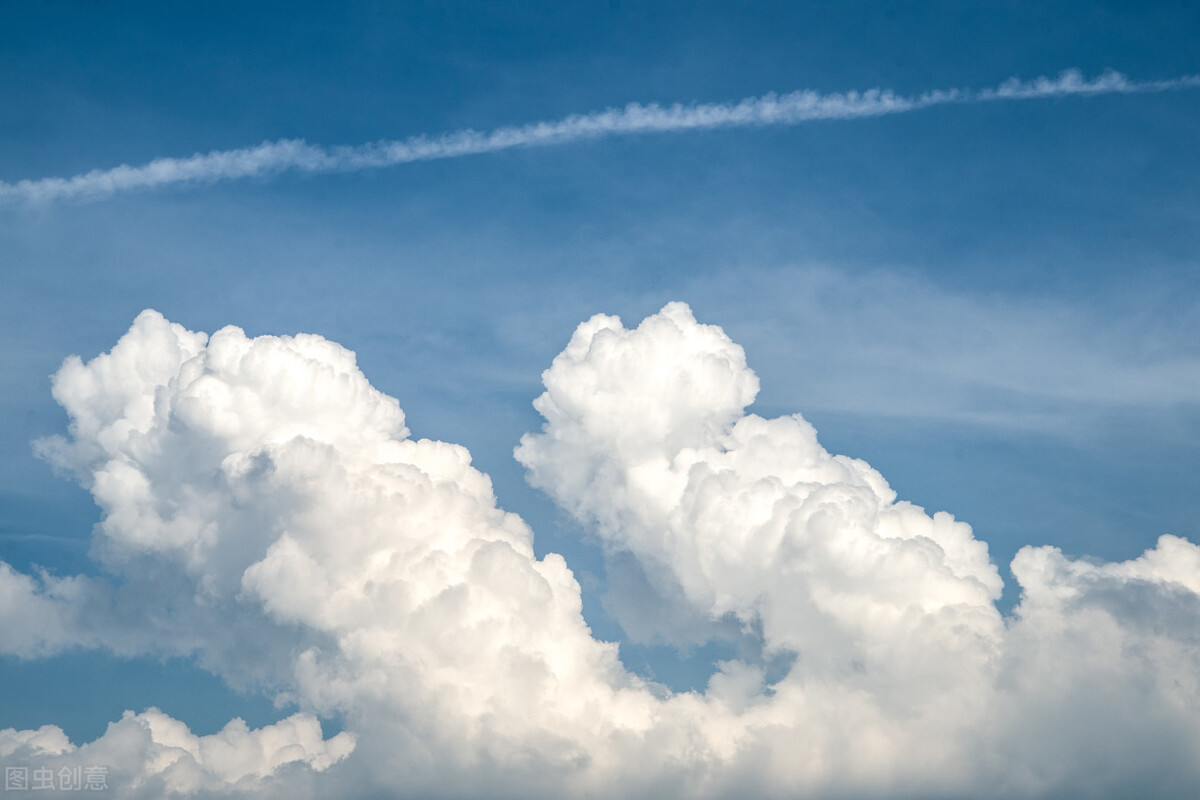 面对生活就应该摸爬滚打,面对生活一定要学会笑
