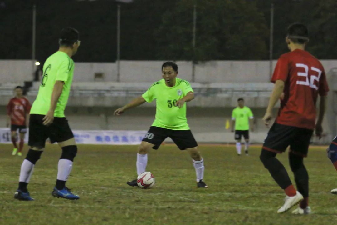 吴坪枫郜林,中山球员吴坪枫