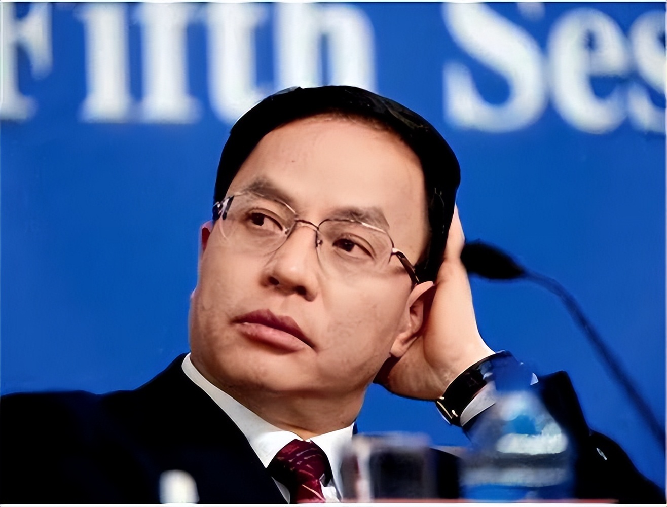 震惊!中国首富李河君旗下9家公司破产清算,企业巨头遭遇重创!
