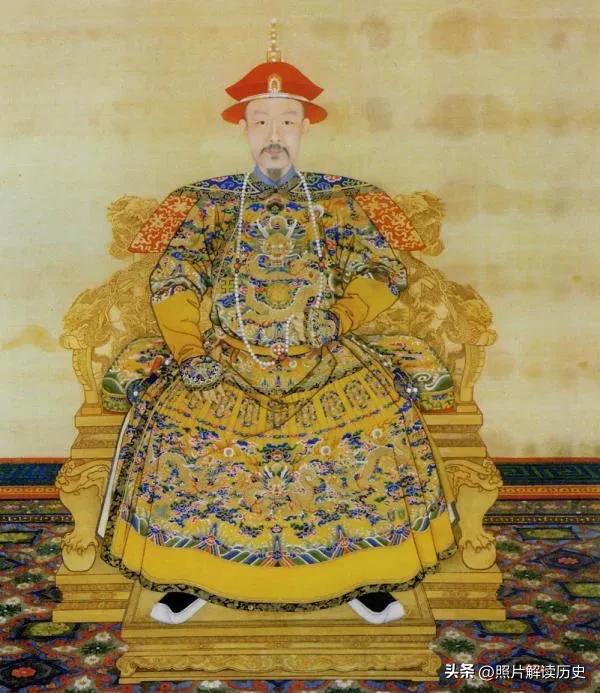 顺治有8个儿子，康熙非嫡非长还有汉人血统，为什么能继承皇位？