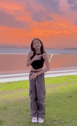 甜馨现在的发型,小甜馨发型美出新高度