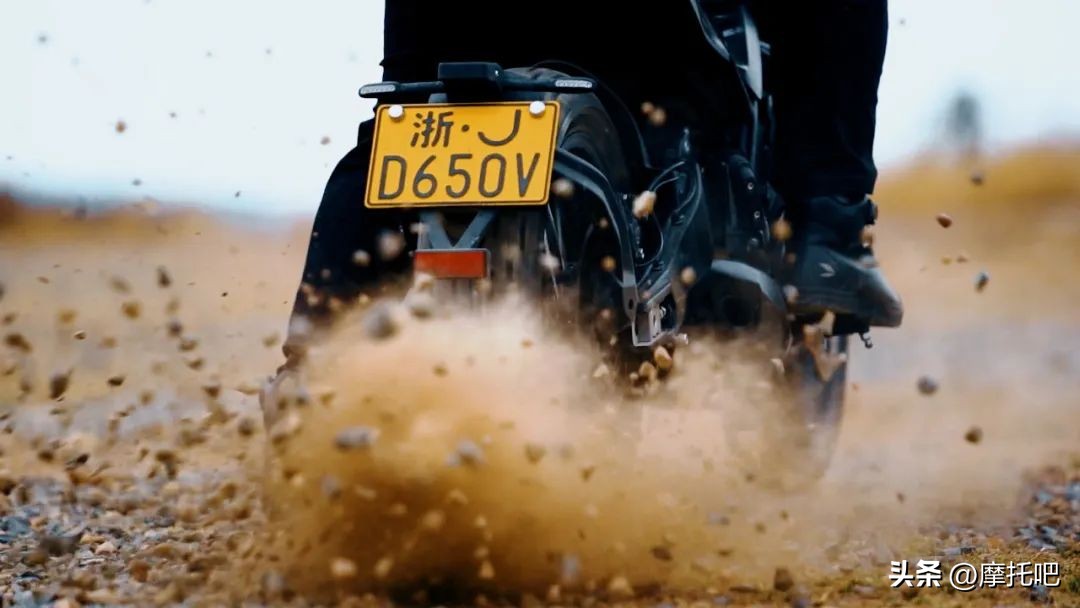 赛文佐650scr攀爬者,摩托莫里尼赛文佐650攀爬版评测