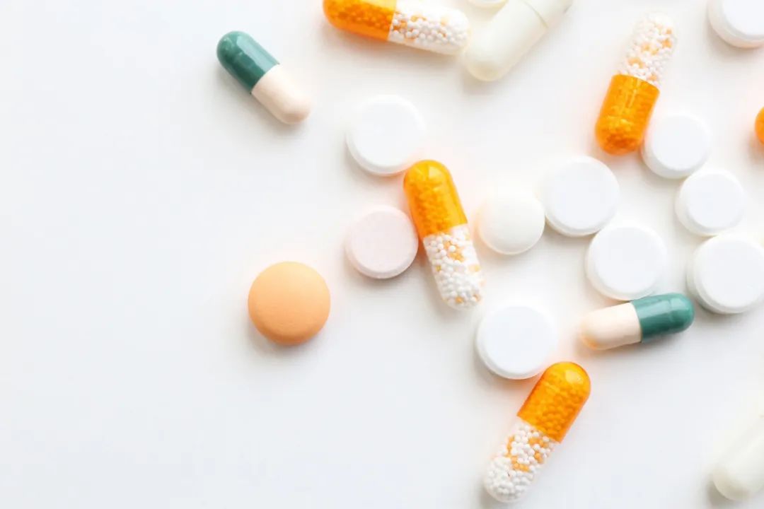 吃治抑郁症的药有什么副作用,吃治疗抑郁症的药有什么副作用