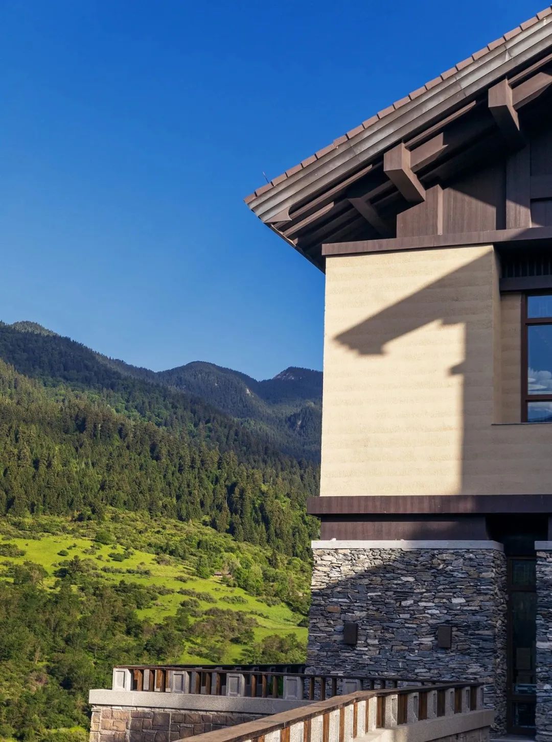 九寨沟丽思卡尔顿隐士度假酒店,全球第一百家丽思卡尔顿