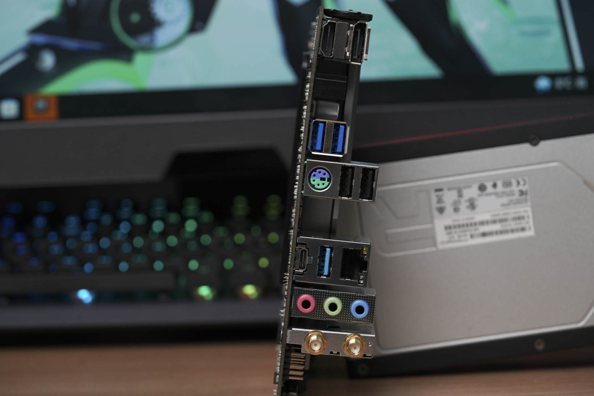 5700g后期可以加什么显卡,5700gvega相当于什么显卡