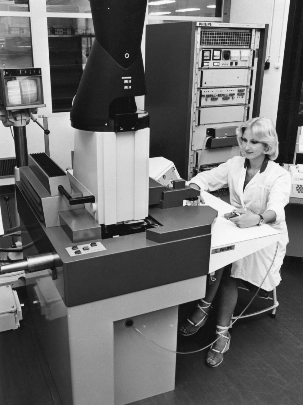 中国光刻机如何打破asml的垄断,从小作坊到全球领导者