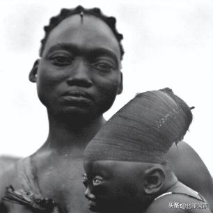 日军兽行：当着男人的面玷污了女儿，临走还残忍割下妻子乳房