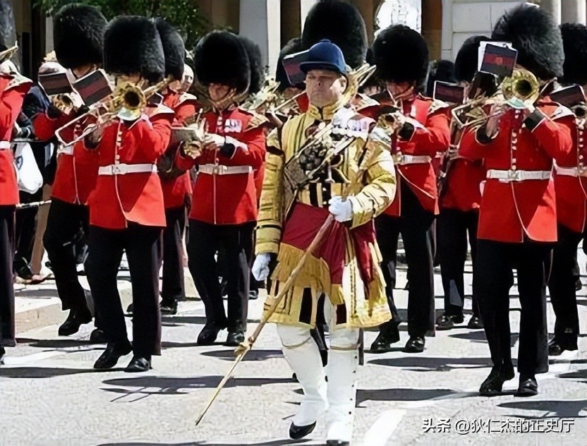 爱尔兰穷人和富人都爱穿斗篷，英国人为何“看不惯”？