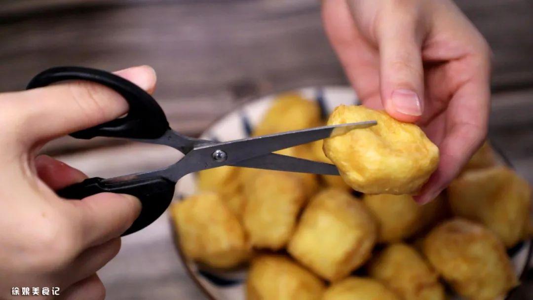 如何制作油豆腐好吃又简单,怎么做油豆腐好吃又简单方法