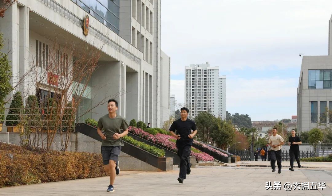 新警培训铁一般的纪律,认真参加新警入警培训