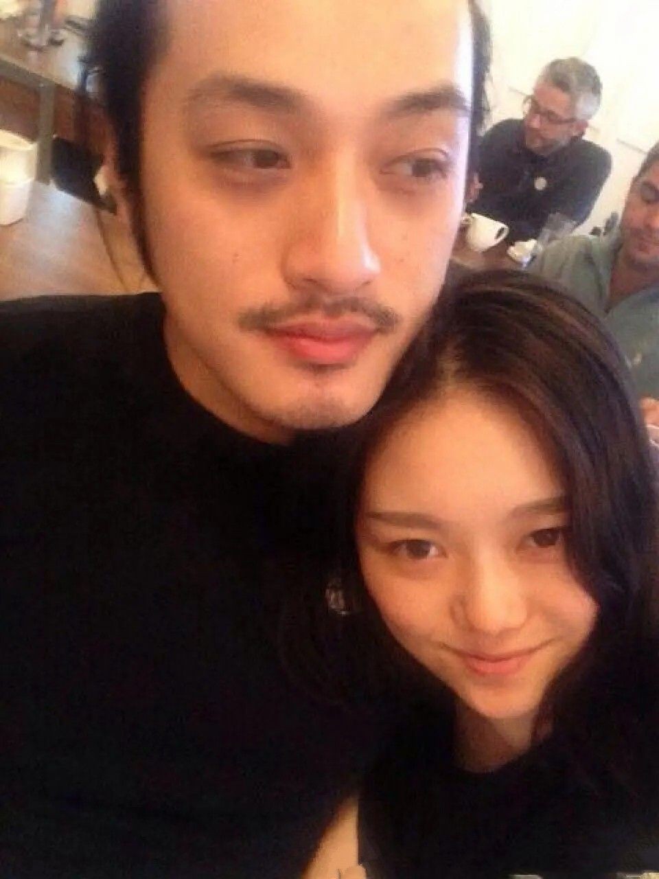 网红晚晚：炫富频翻车，豪门贵妇变寒门贵妇成群嘲，老公也不省心