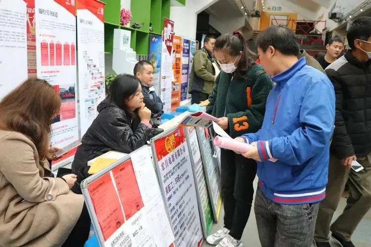 广东的工厂招工现状,广东工厂老板招工难的套路