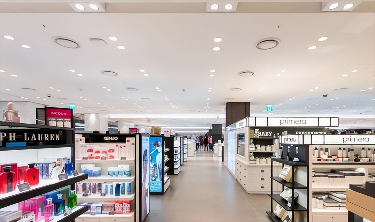 到香港旅游的内地游客,韩国游客游香港