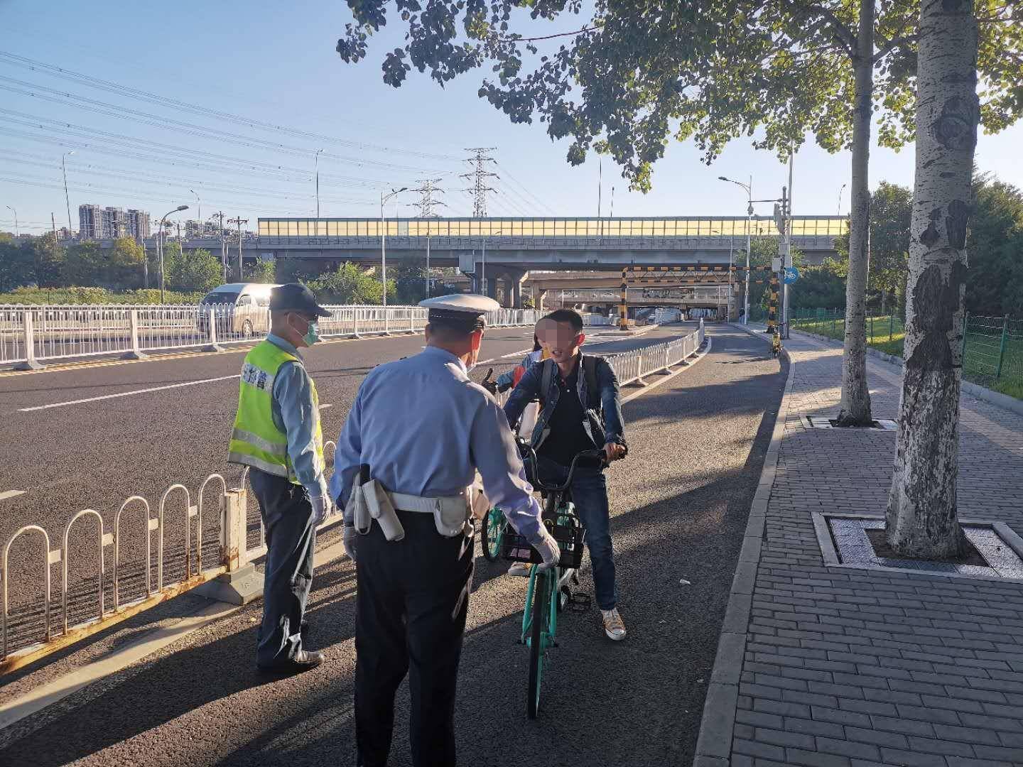 缇庣増鐭ヤ箮璀﹀療,鍥藉鐭ヤ箮璇勮涓浗璀﹀療