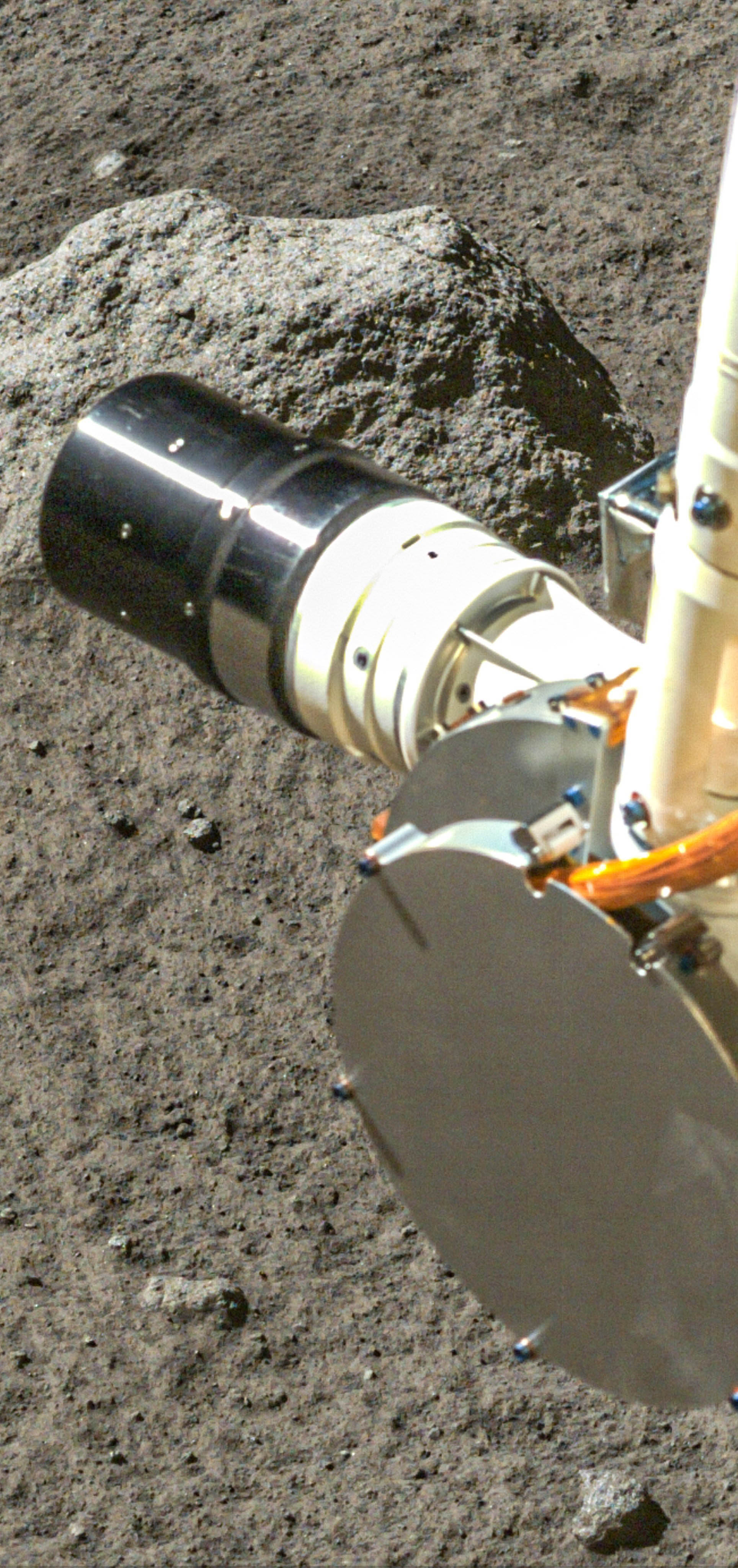 嫦娥五号发回月球照片,嫦娥五号成功登月带回月壤图片