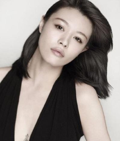 葛荟婕直播回应与汪峰关系,葛荟婕几岁跟汪峰在一起