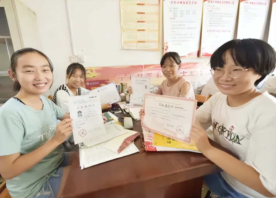 大学录取通知书上的编号排名,编号001的录取通知书是怎么来的