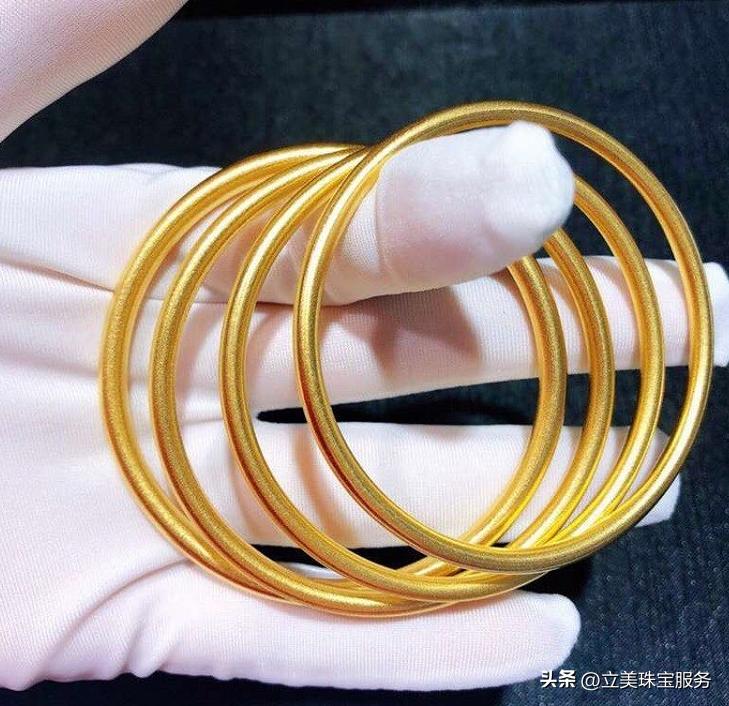 黄金手镯到底该怎么买,黄金手镯该如何购买