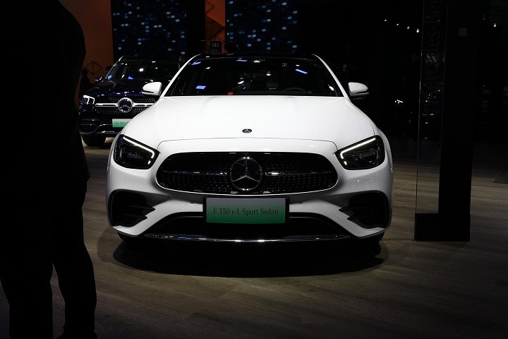 全新一代奔驰e级实车曝光,全新奔驰e级最新