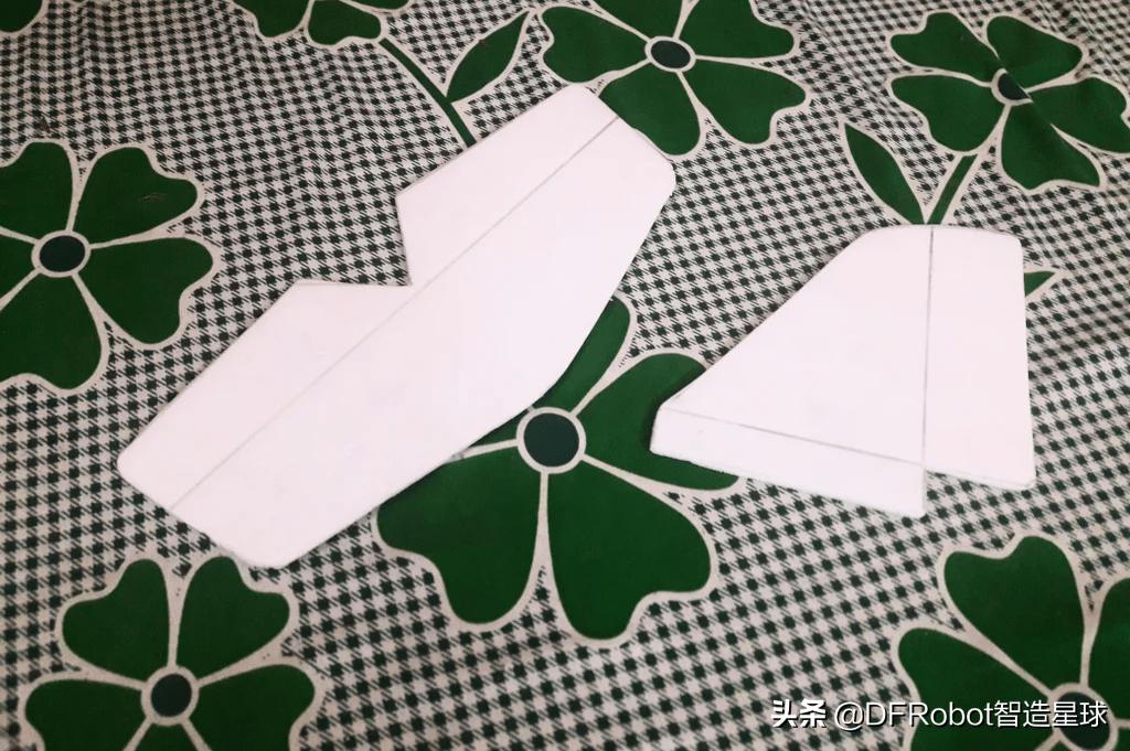 自制一架DHC-2海狸遥控飞机