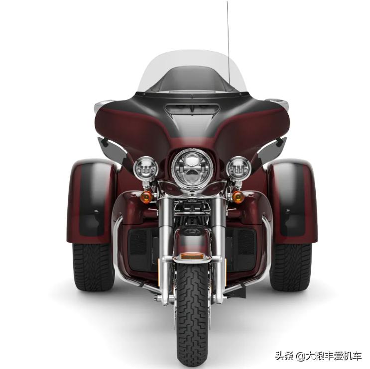 金翼三轮和哈雷三轮哪个好,哈雷金翼三轮摩托车