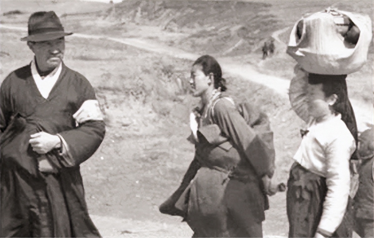 一国厚颜无耻，强行索要中国领土，索要不成在报纸上公然辱骂